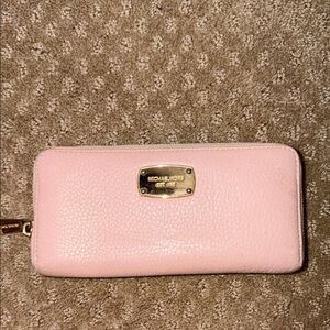 Michael Kors Jet Set Continental Wallet in Soft Pink Leather